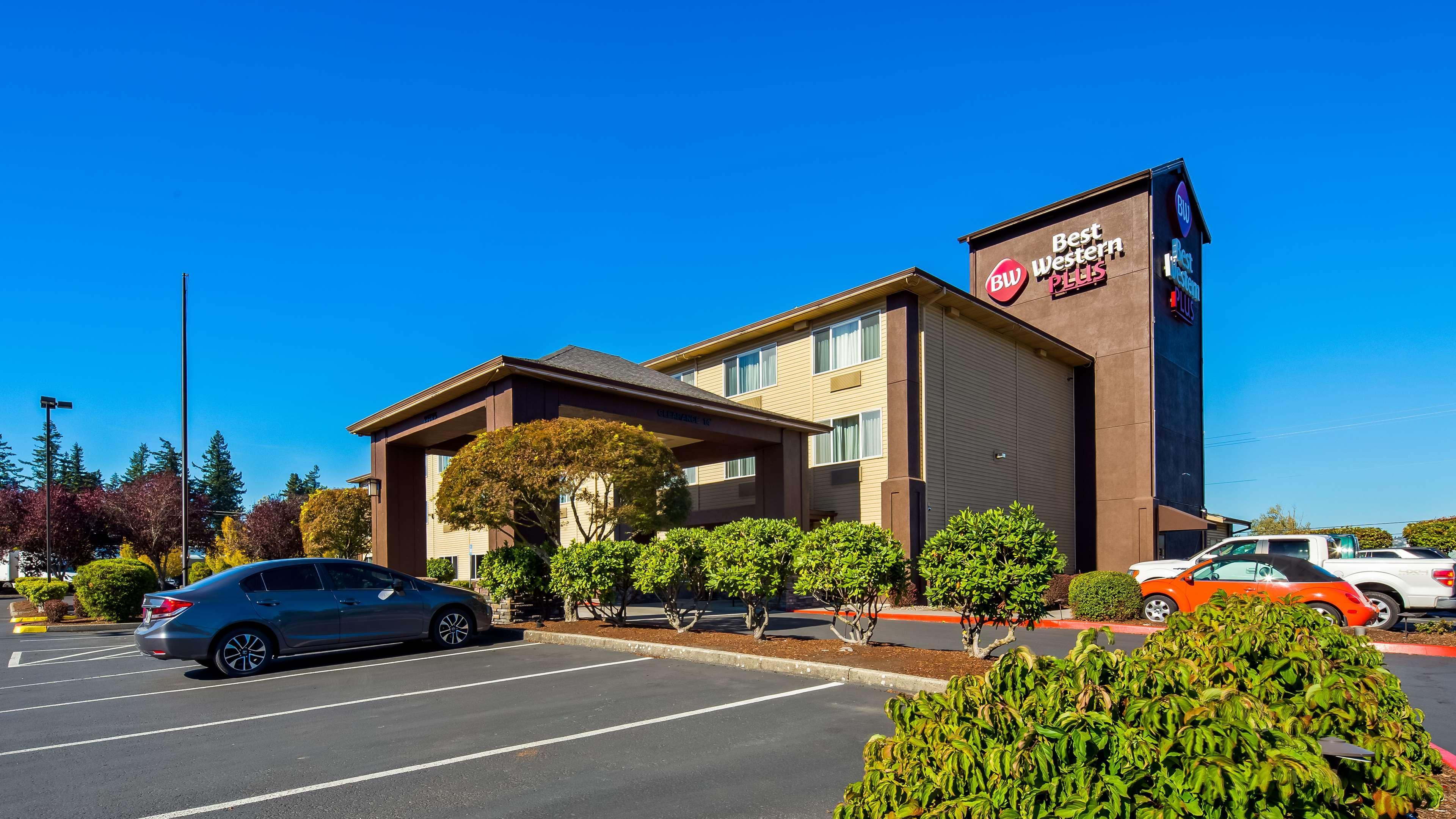Best Western Cascade Inn & Suites Troutdale Esterno foto