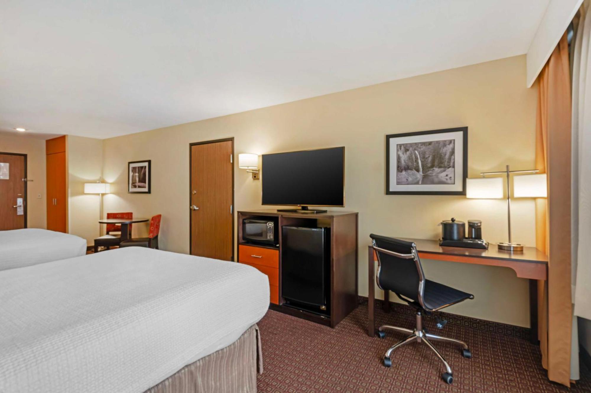 Best Western Cascade Inn & Suites Troutdale Esterno foto