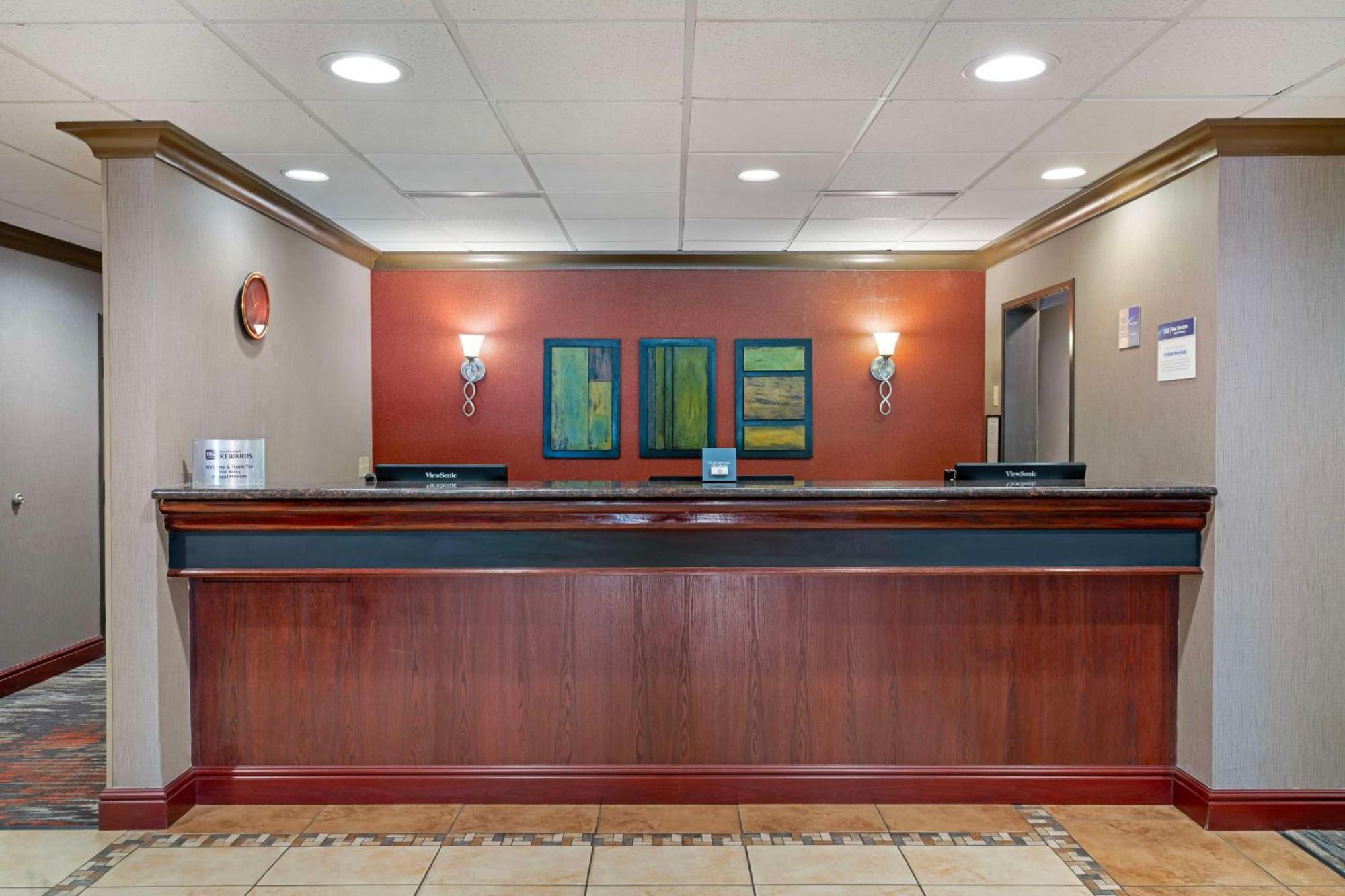 Best Western Cascade Inn & Suites Troutdale Esterno foto