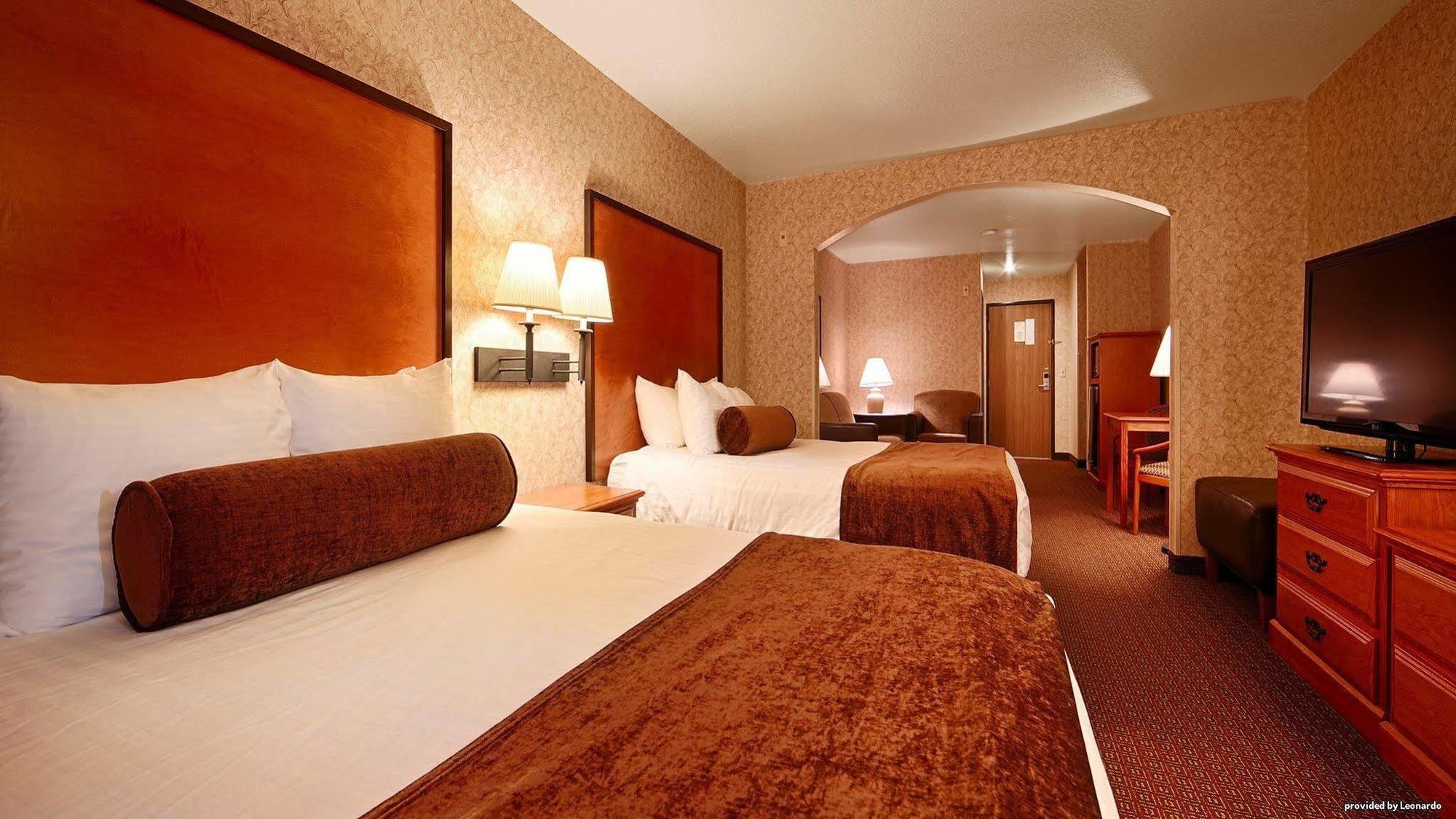 Best Western Cascade Inn & Suites Troutdale Esterno foto