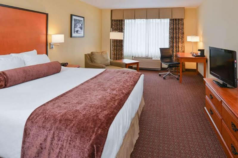 Best Western Cascade Inn & Suites Troutdale Esterno foto